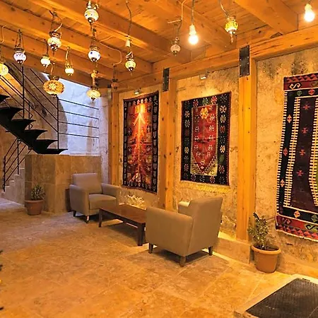Memory Cave House Hotel