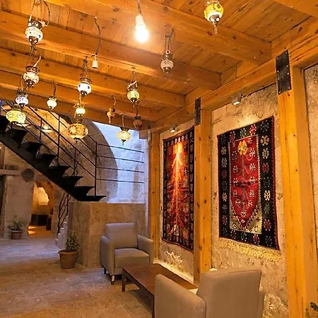 Hotel Memory Cave House