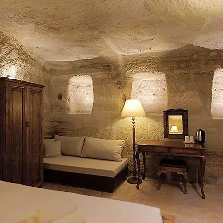 Memory Cave House Hotel
