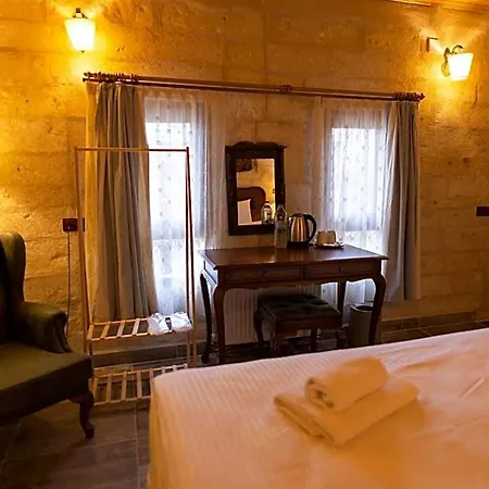 Memory Cave House Hotel